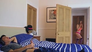 Jordi el Niño Polla se folla a la amiga de la hermana Stella Cox