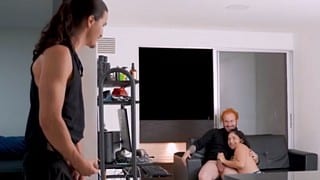 Min Galilea les chupa las pollas al novio y al amigo