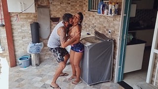 Pillé a mi mujer engañándome con el marido de su hermana