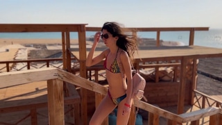 Katty West se hace follar por el masajista en las vacaciones